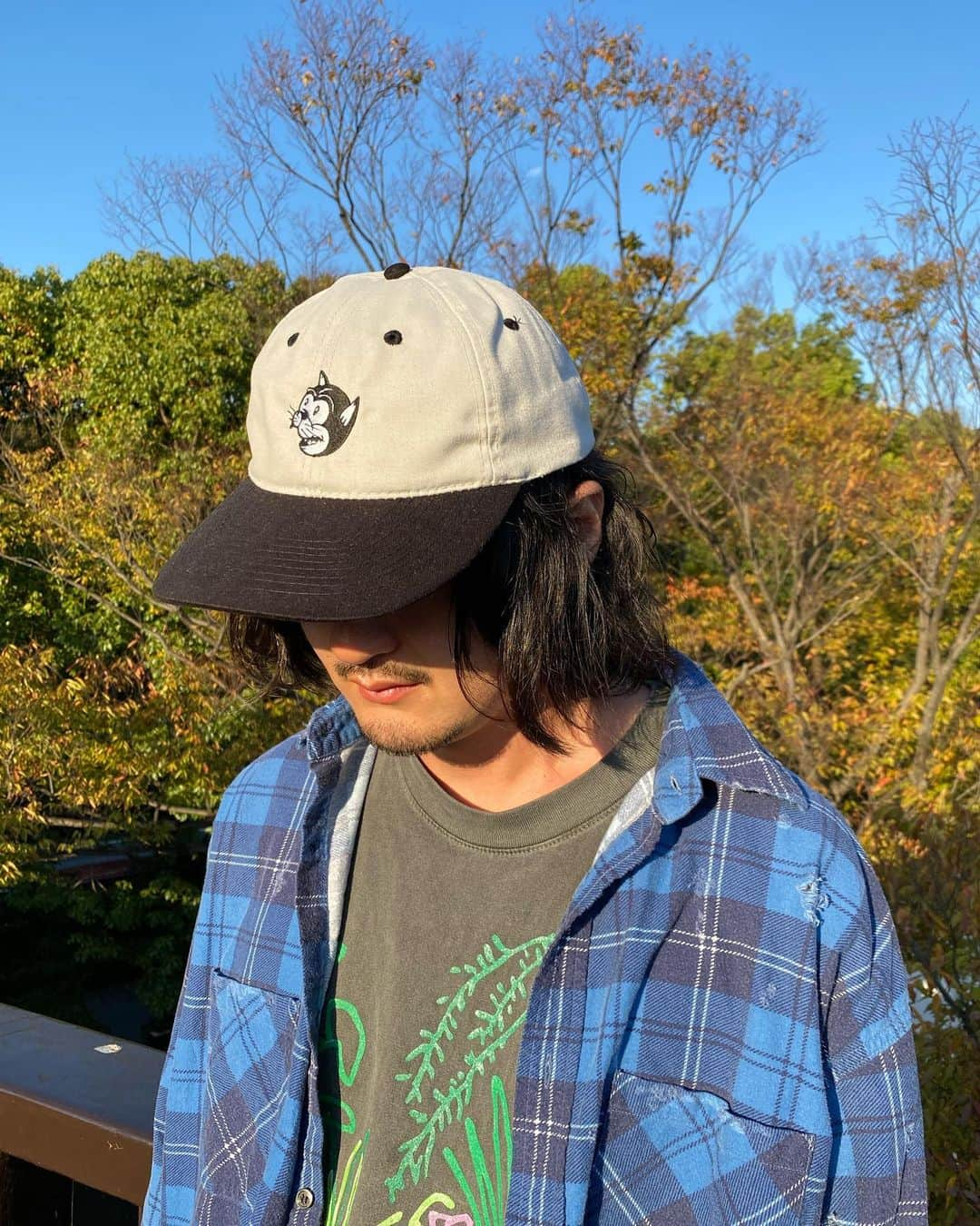 吉木諒祐のインスタグラム：「@debaser_store  debaser Souvenir 2Tone Cap  Size: One Size  Available now!  debaserウェブストアにて販売開始しました。」