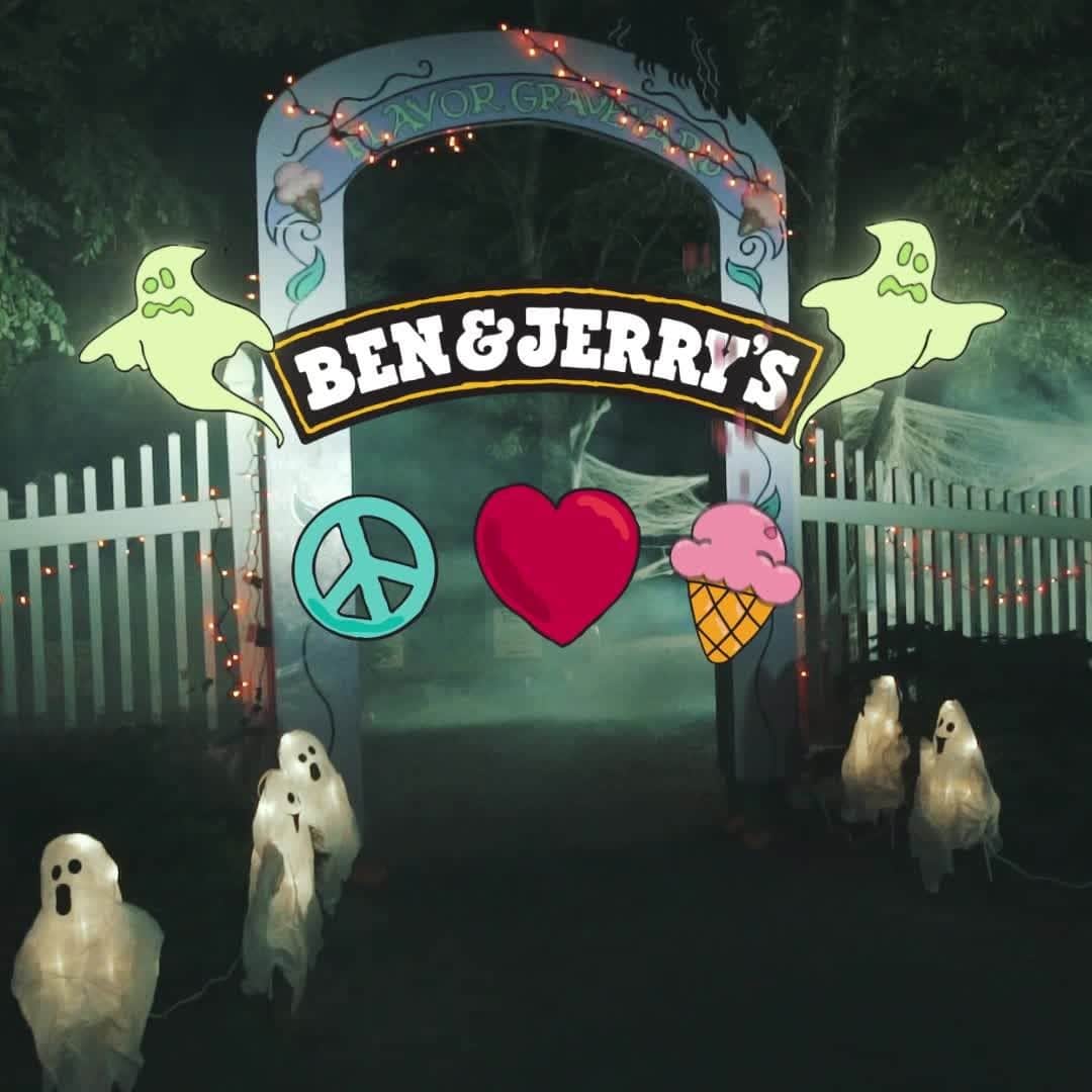 のインスタグラム：「Like everything else in life, ice cream flavors have a beginning and an end. 🍦🪦🖤 Learn how we pay tribute to our dearly de-pinted in the Flavor Graveyard at the link in our bio. ⁠」