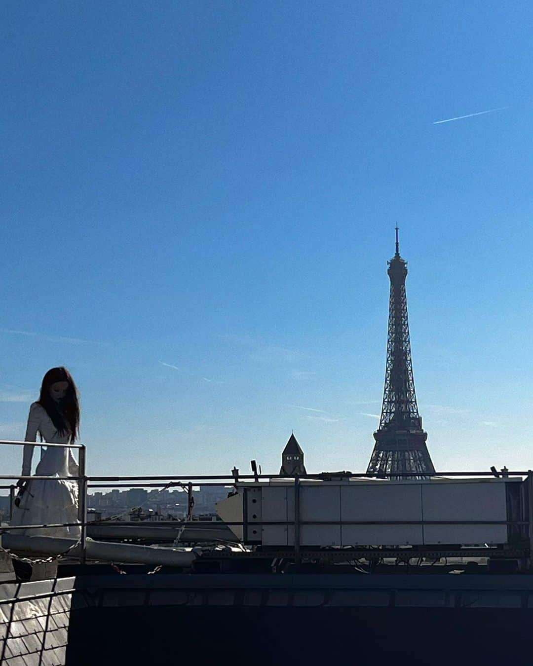 ダヴ・キャメロンさんのインスタグラム写真 - (ダヴ・キャメロンInstagram)「à bientôt paris pt. deux !!! 🫶🏻🫶🏻👼🏻🧸🩰🏹 merci et je t’aime tellement 🥹❤️‍🩹」10月24日 7時12分 - dovecameron