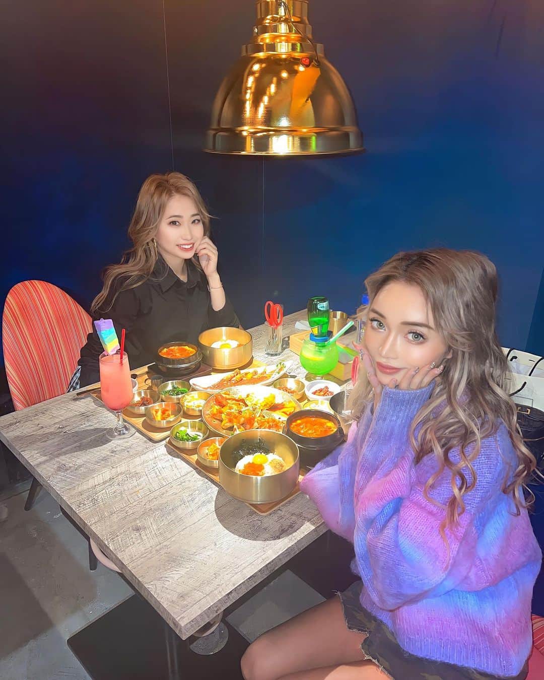 藤木そらさんのインスタグラム写真 - (藤木そらInstagram)「. . Recommended food in Shibuya 🥰💚 It was the best lunch I've had in a long time ❣️🥰 It's irresistible for those who like Korean food ( ᵔᵒᵔ ) ♡ . .久しぶりにドツボすぎる韓国料理屋さんに出会いました♡‿(･×･)‿♡メニューが豊富だし、全部美味しそうだし、店内めちゃくちゃきれい😂‼️💓🧡 . .本気でリピします店🥳❣️ @pungumu_shibuya だょ！ . .ドリンクもさすが、韓国👏めちゃくちゃかわちすぎる💛💜💚 . .✅カンジャンケジャンパプサン定食 最高でした❤(*^^*) . . .大好きな @saki_souma にたくさん話し聞いてもらってうるうる🥺🥺❣️ . .📍東京都渋谷区宇田川町30-7アンテナ21ビル2階 .⏰ 11：00～23：00 .📞 0364278535 . . . . . . .#PR  .#渋谷ランチ #韓国料理 #渋谷ディナー #渋谷女子会 #渋谷韓国料理 #渋谷オススメグルメ #渋谷デート #プングム渋谷センター街店 #渋谷グルメ #グルメ好きな人と繋がりたい #グルメスタグラム #グルメ好きと繋がりたい #東京グルメ #コスパ居酒屋」10月24日 19時47分 - sorafujiki