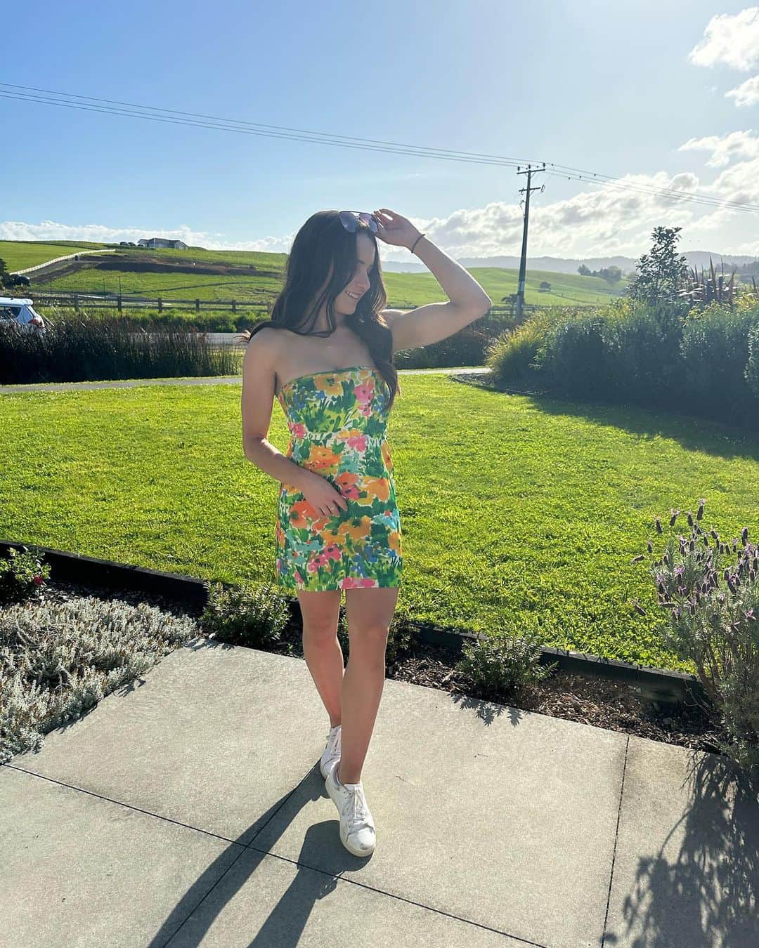 Estella Matthewsonのインスタグラム：「Florals for spring? Groundbreaking!」