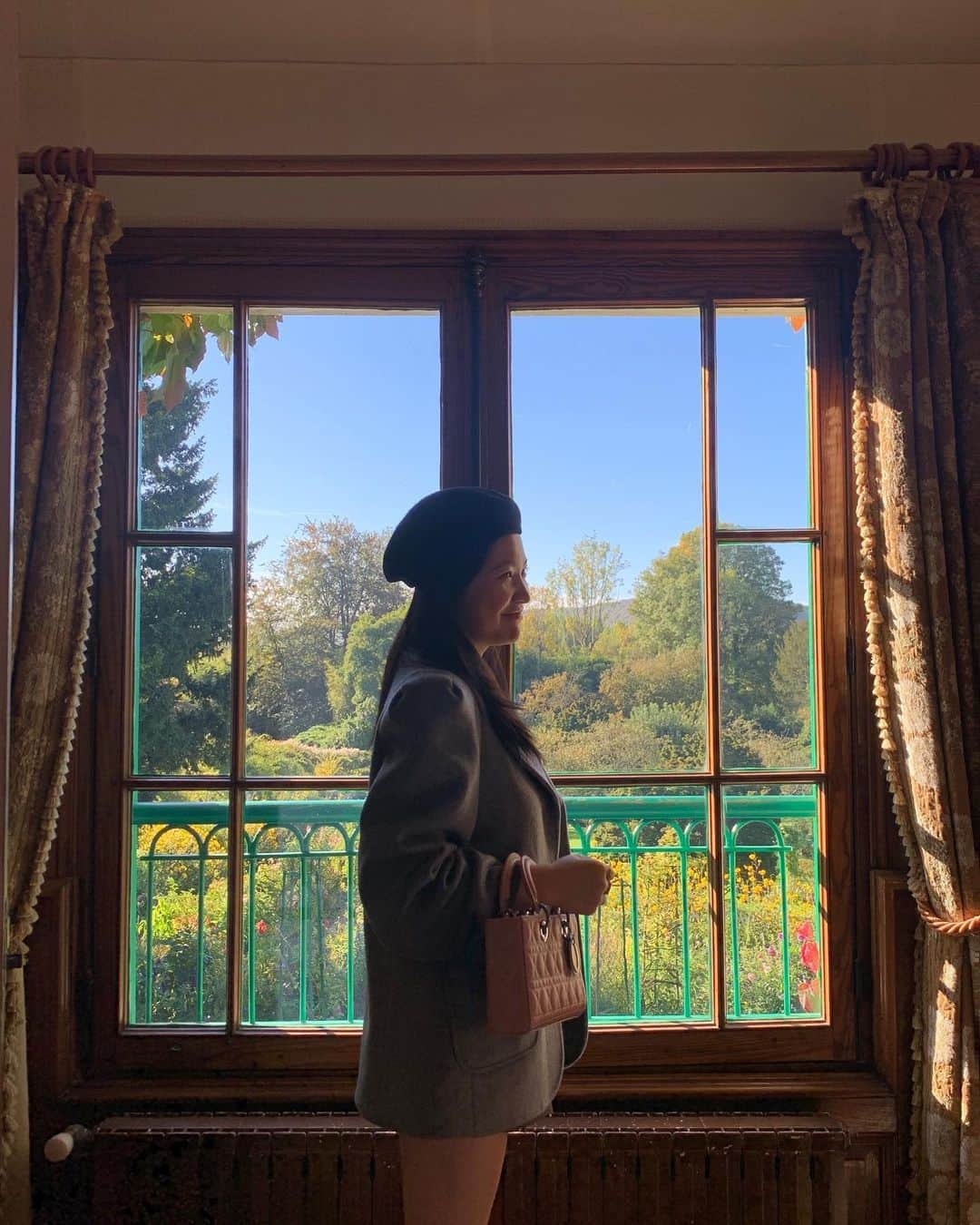 イェリさんのインスタグラム写真 - (イェリInstagram)「Giverny! @dior #LadyDior #Dior」10月24日 16時31分 - yerimiese