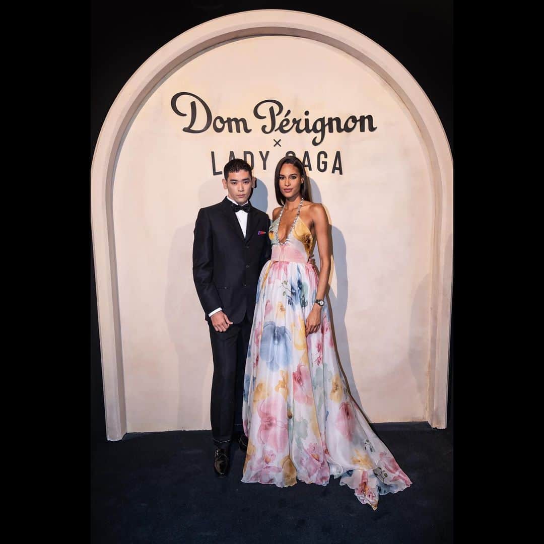 のインスタグラム：「@domperignonofficial   wonderful times, unique, artistic experience with lovely people!  ドンペリニヨン & レディーガガのコラボレーション・グローバルガラディナーにご招待いただき、シャンパン作りの素晴らしさを感じることができました。Vincent Chaperon氏の言う通り、正しくシャンパンはアートそのものでした。  #domperignon #dompérignonxladygaga」