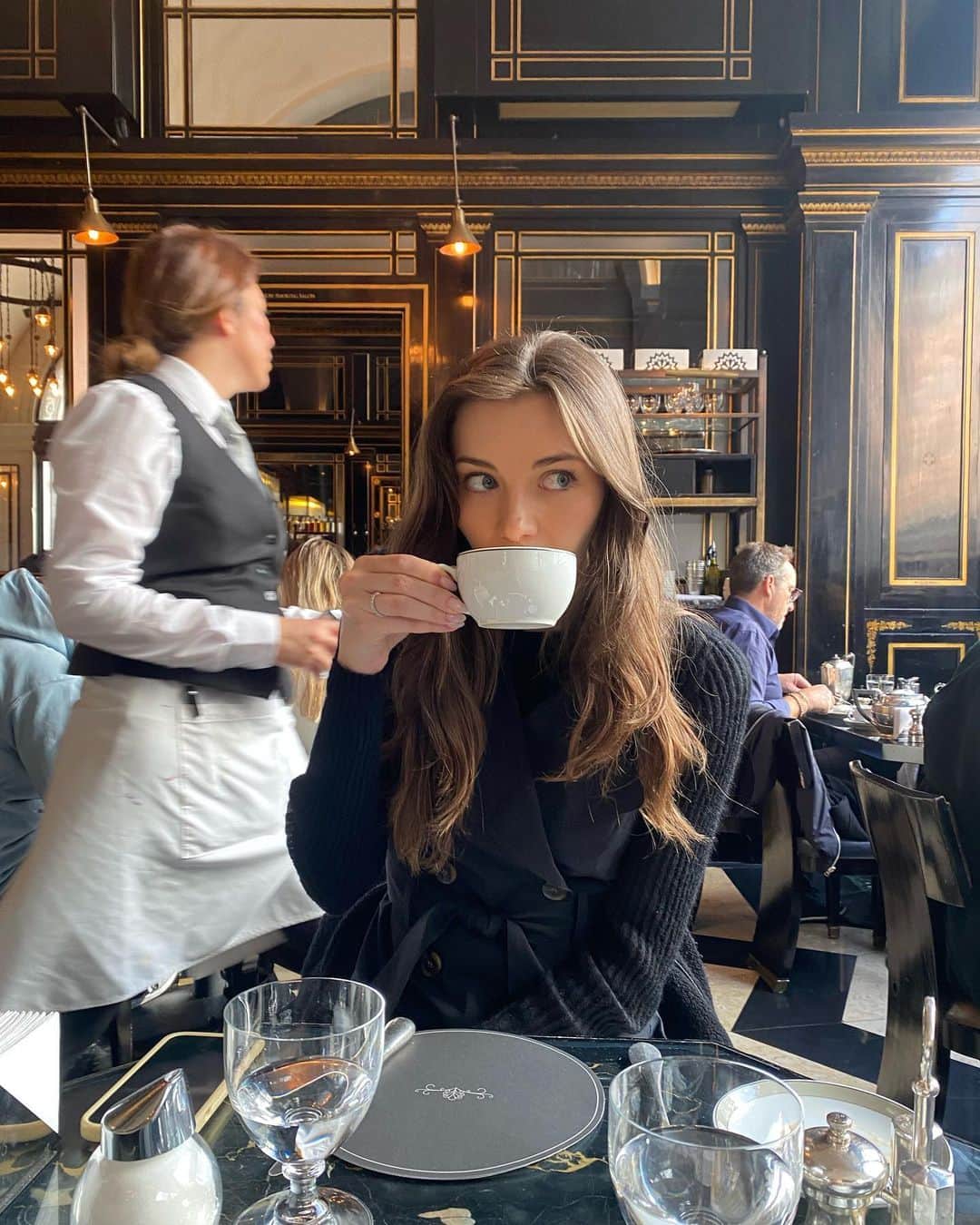 ジャーダン・ミラーのインスタグラム：「Breakfast in London 🇬🇧」