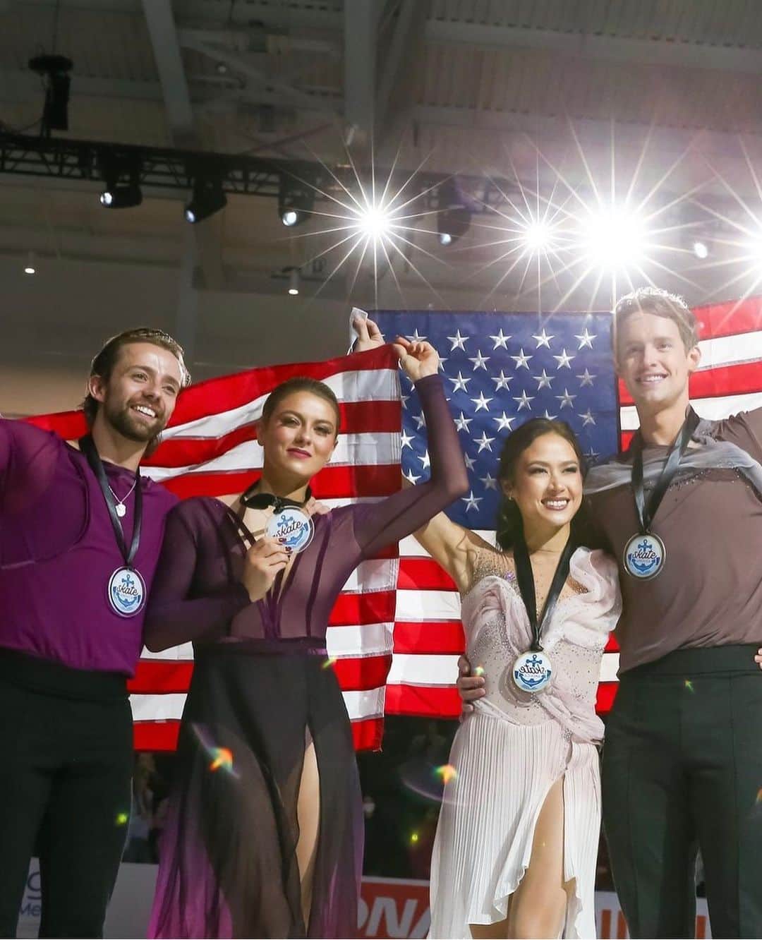 ケイトリン・ホワイエクのインスタグラム：「Great start to the Grand Prix season here on home soil! So special to share the podium with our training mates and friends this week! Thank you so much to Boston for the amazing energy, we loved performing for you! And thank you to @usfigureskating for hosting another fantastic Skate America, it’s always an honor! ❤️ Now back to Montreal to prepare to head back to Finland in a few weeks!」
