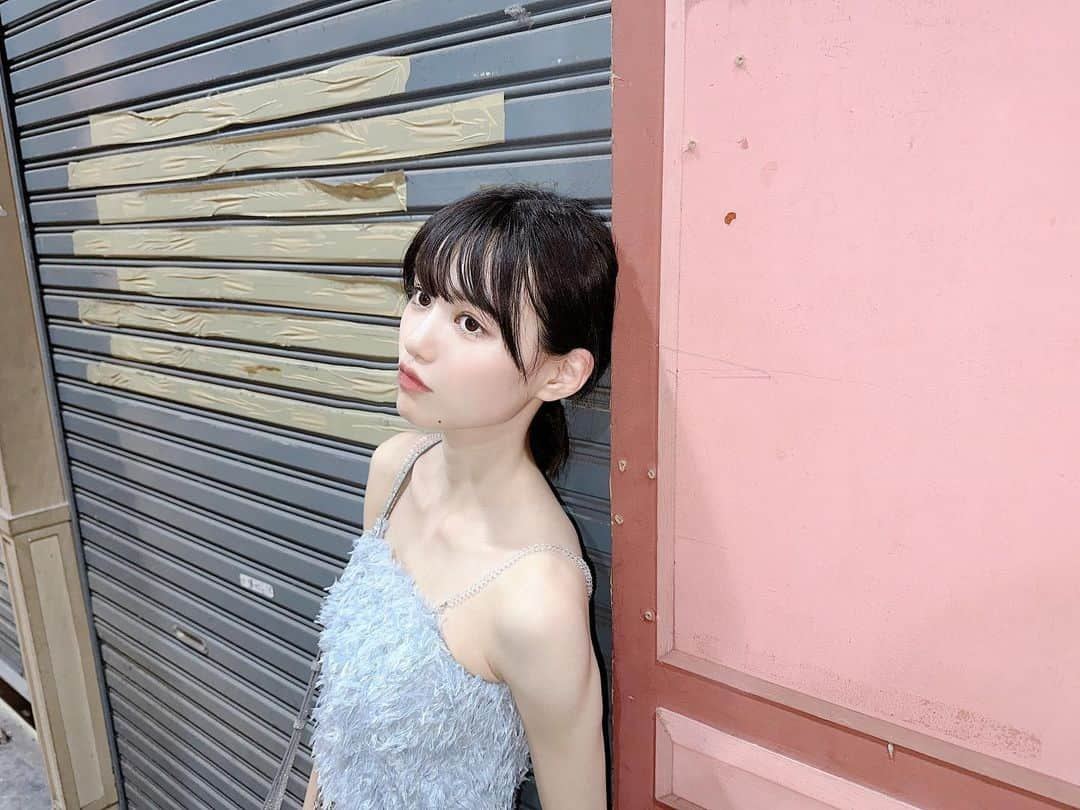 土光瑠里子さんのインスタグラム写真 - (土光瑠里子Instagram)「ナイトマーケットいったけどシャッター結構閉まってたえーん  爆速で買ったトップス買って着たけどめちゃくちゃかわいい  また載せるねえいっぱい！  #Thailand #旅行　#タイ　#バンコク　#japanesegirl #travel #fashion」10月24日 22時29分 - dokoh.ruriko