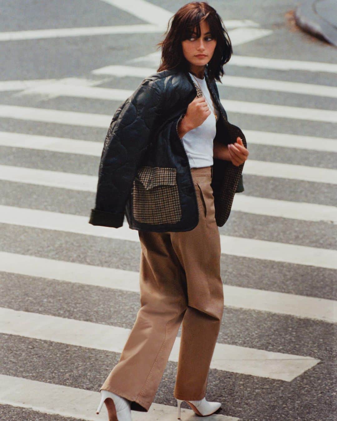 エラ・パーネルのインスタグラム：「@fortela_ for @bergdorfs 🤎 missing New York」