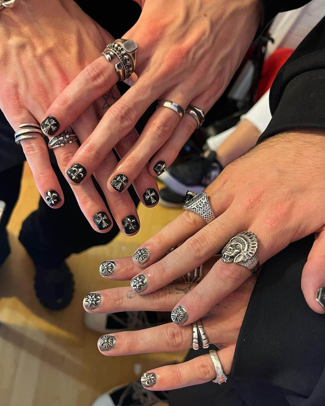 Britney TOKYOさんのインスタグラム写真 - (Britney TOKYOInstagram)「Coming from 🇸🇪 every month for nails😋  #expensive #mensnails #fashion #britneytokyo」10月25日 8時12分 - britneytokyo