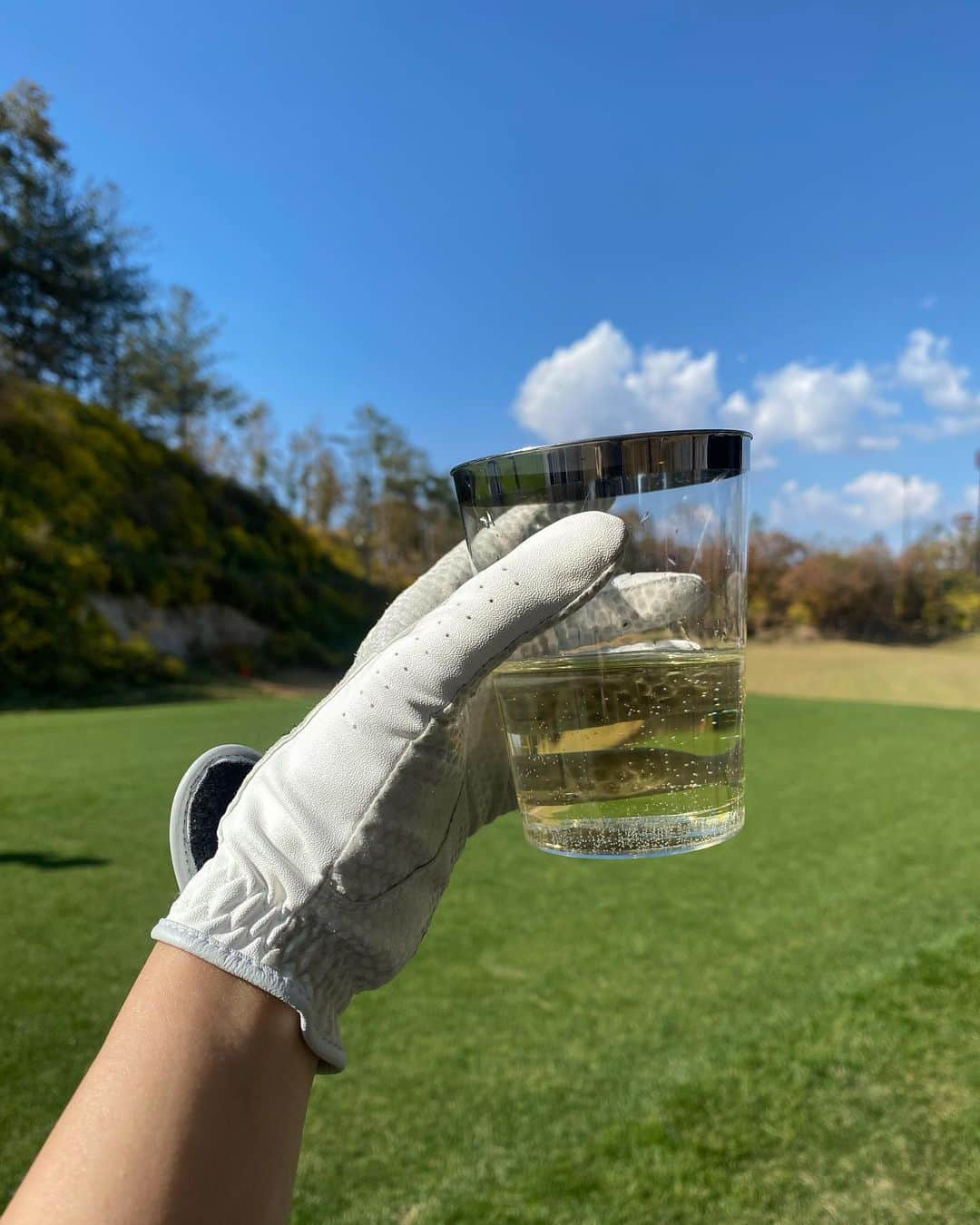 ク・チヨンさんのインスタグラム写真 - (ク・チヨンInstagram)「지난주말 simply fantastic @hillmarucc ⛳️🥂 #힐마루포천cc 54홀 #시범라운딩   언니짱!!!!!! @ksy323 👍」10月25日 8時16分 - jiyeoncook