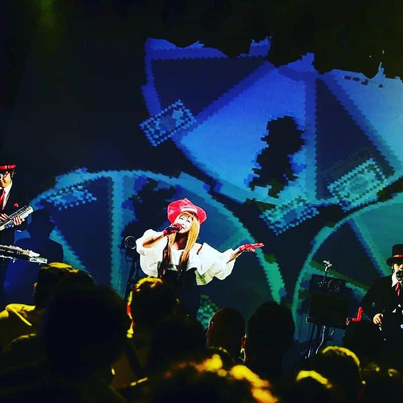 栗原みどりさんのインスタグラム写真 - (栗原みどりInstagram)「ワンマンライブでした！ 来てくれた方ありがとうー！ 来年はYMCK20周年🎉  Webサイト「Real Sound」にライブレポ掲載されてます。 https://realsound.jp/2022/10/post-1158885.html」10月25日 11時10分 - midori_kurihara