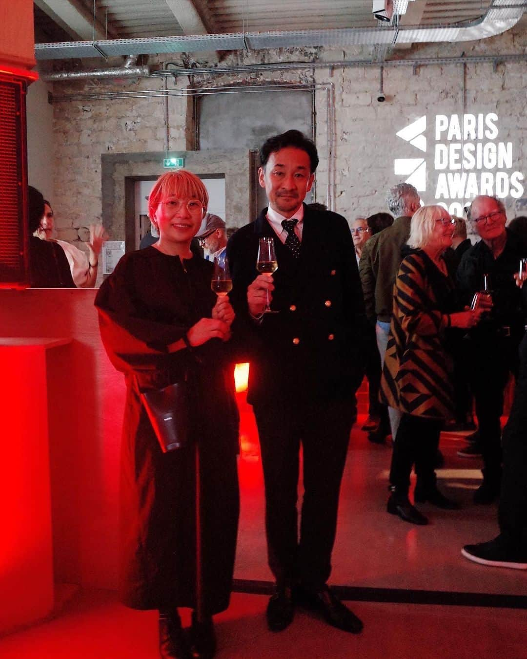 Horibe Associates co., ltd. のインスタグラム：「・ The Navy Box, which was completed last year, won the French design award "DNA Paris Design Awards" WINNER.  The award ceremony was held in Paris on October 20, 2022.  昨年竣工したNavy Boxでフランスのデザインアワード「DNA  Paris Design Awards」WINNERを受賞しました。 2022年10月20日に授賞式がパリで開催されました。  フランスの街も存分に楽しみました。  #DNAPARIS2022#architecture #architect#大阪建築家」