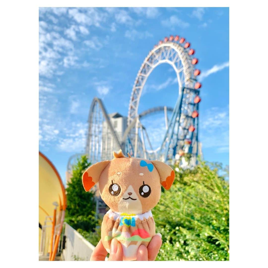 日岡なつみのインスタグラム：「🎢🎠💕  続き！ だんだん日が暮れてきて、最後に観覧車に乗ったよ🎡😊  みんなの声聴きながら見る東京の夜景エモかったな〜！ パムの背中の哀愁。。。  #デパプリ #precure #デリシャスパーティプリキュア #東京ドームシティ」