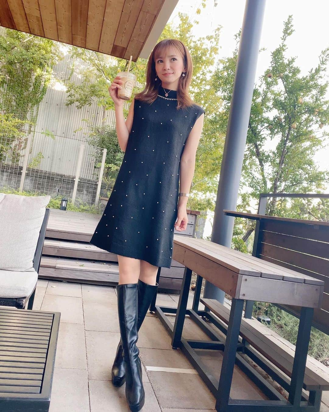 望月未来のインスタグラム：「#今日のコーデ 👗  #zara #zara購入品 #ザラコーデ #名古屋カフェ #名古屋テラス #名古屋テラス席 #名古屋グルメ #名古屋パン屋」