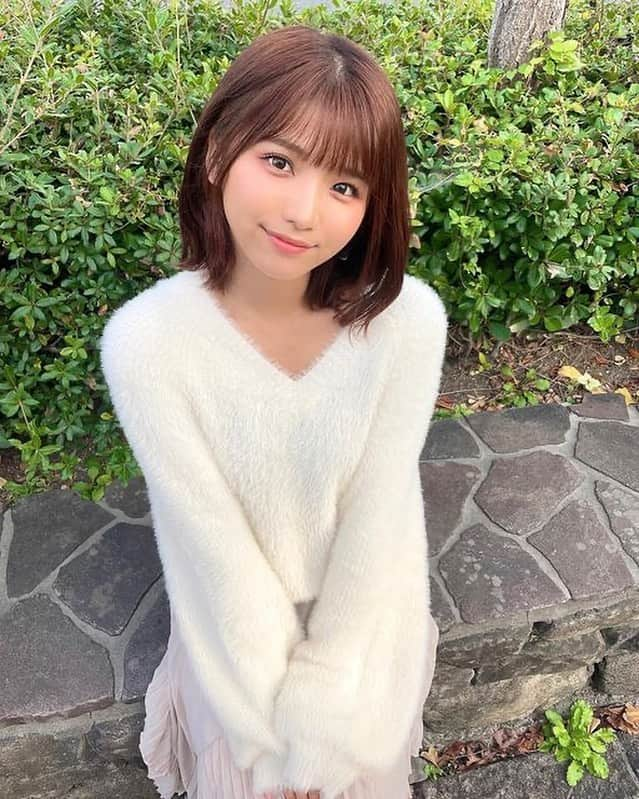 美女美容事情さんのインスタグラム写真 - (美女美容事情Instagram)「《ふるふわニット美女😊💖》⁠ *⠀⠀⠀⠀⠀⠀⁠⠀⁠⠀⁠⠀⁠⠀⁠ 今回ご紹介させて頂きますのは!!👀❤️⁠⠀⁠⠀⁠⠀⁠⠀⁠ ukaさん<@yuukarin.yama> の素敵なお写真📸⠀⁠⠀⁠⠀⁠ *⠀⁠ 白のニットがかわいい秋コーデ🍁💕 ボブヘアもかわいくて見惚れしまいます😍✨⠀⠀ *⠀⁠⠀⁠⠀⁠⠀⁠⠀⁠ ukaさん<@yuukarin.yama> 素敵な投稿をありがとうございました☺️📸✨⠀⁠ ukaさんのアカウントには他にも素晴らしい投稿が沢山ありますので是非覗いてみてくださいね💁‍♀️💙⁠ ⁠ ⠀⠀⁠⠀⁠⠀⁠⠀⁠ △▼△▼△▼△▼△▼△▼△▼△▼△▼ ⁠⠀⁠⠀⁠⠀⁠ ❤️🧡💛「ビジョビ (美女美容事情)」💚💙💜⠀⠀⠀⠀⠀⠀⠀⠀⠀⠀⠀⠀⠀⠀⁠⠀⁠⠀⁠⠀⁠⠀⁠⠀⁠ 👇掲載ご希望の方は👇⠀⠀⠀⠀⠀⠀⠀⠀⠀⠀⠀⠀⠀⠀⠀⁠⠀⁠⠀⁠⠀⁠⠀⁠⠀⁠ @b_b_j.jタグ付けと🖤 #ビジョビ ⁠⠀⁠ 🖤タグ付けお願いします⠀⠀⠀⠀⠀⠀⠀⠀⠀⠀⠀⠀⠀⠀⠀⁠⠀⁠⠀⁠⠀⁠⠀⁠⠀⁠ △▼△▼△▼△▼△▼△▼△▼△▼△▼ ⁠⠀⁠ #美女#美人#秋コーデ#秋服 #白ニット#ゆるふわパーマ #インスタ美人#インスタ美女」10月25日 17時03分 - b_b_j.j