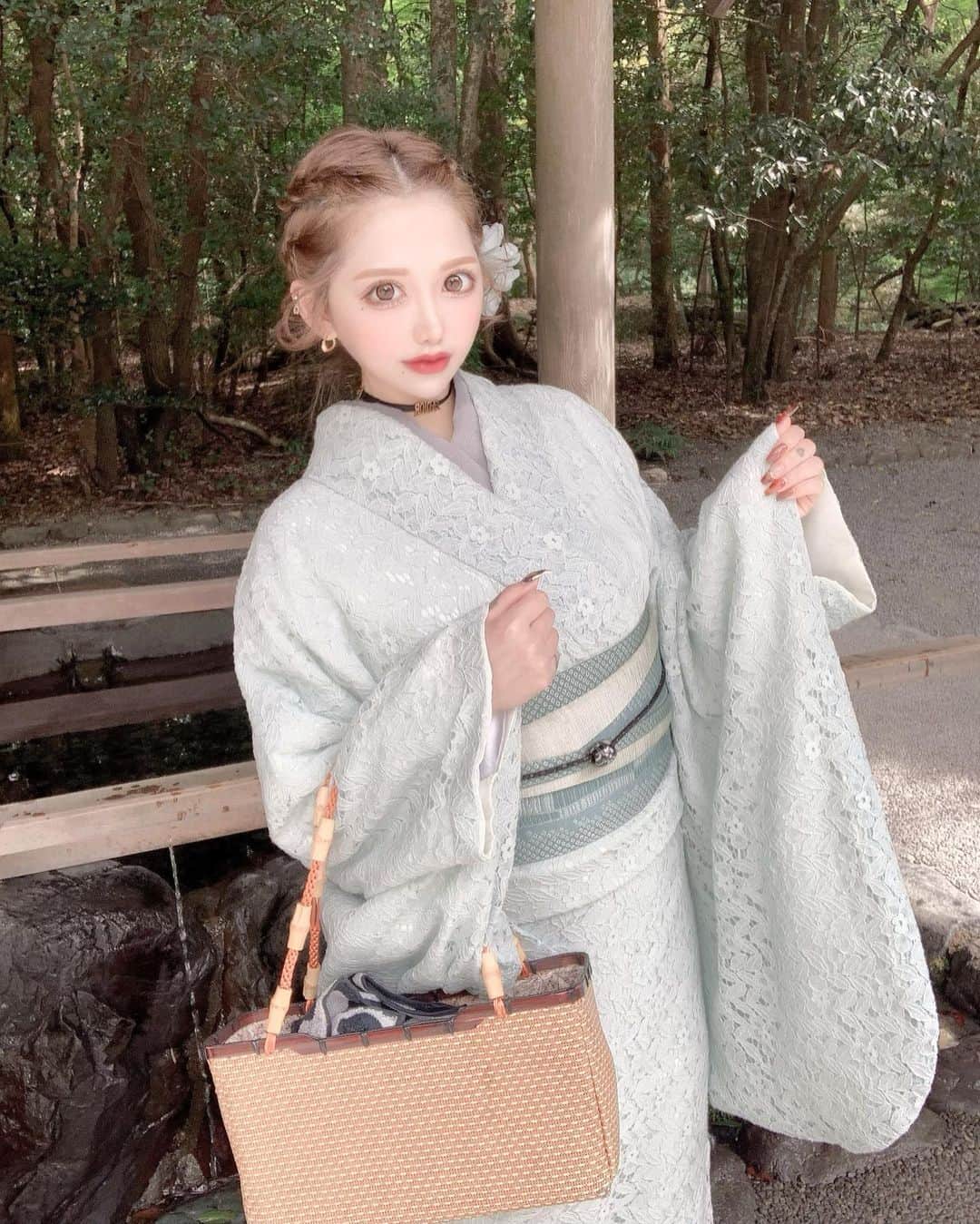 こはまるのインスタグラム：「載せる写真ない～てフォルダ漁って あ、これだってなったやつです。📷  #あ、来世の夢がラッパーになりました  #歌舞伎町#キャバクラ#キャバ嬢#ホスト#bar#シーシャ#tattoo#刺青#アニメ#アニメ好きな人と繋がりたい#オタ活#大阪#ミナミ#福岡#飲酒タグラム#中本#時差スタグラム#水色#激辛#金髪#ショートヘア#ショート女子#着物#神社好きな人と繋がりたい#御朱印 #followeme#likeforlikes#harrywinston#dior」