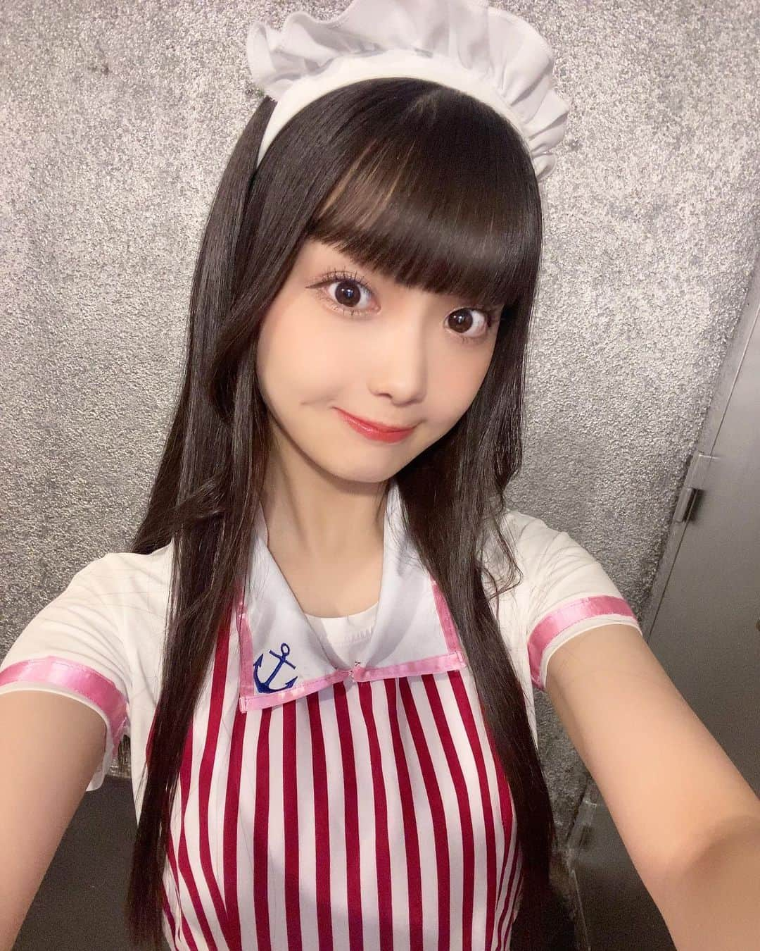 山下彩耶のインスタグラム：「ちょうど1年前の写真みたいです🥨  ・ ・ #ハロウィン #コスプレ #ダイナー」