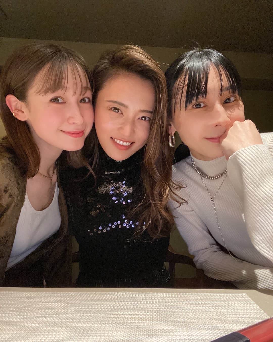 小島瑠璃子のインスタグラム：「💕 なおちゃんとさちが いってらっしゃい会してくれました✨ とっても嬉しい、ありがとうー🥺❣️」