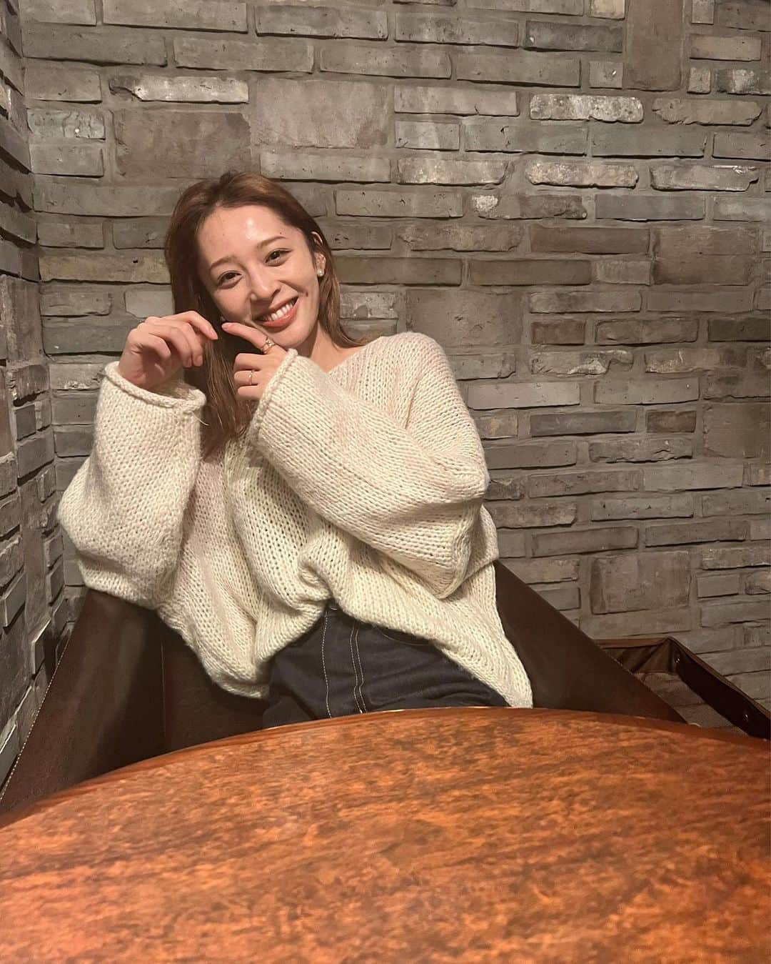 神部美咲のインスタグラム：「仕事して、お茶して、お買い物して いっぱい喋って、ご飯食べて🥰🤍」