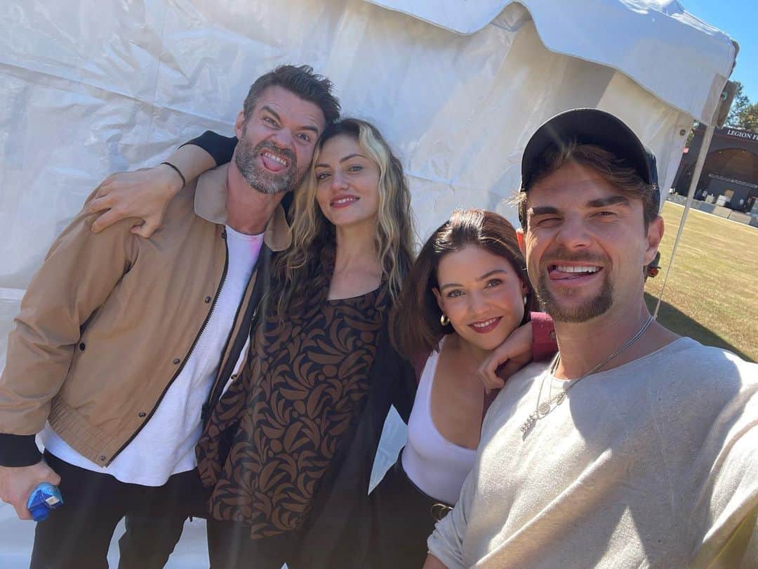 ダニエル・キャンベルのインスタグラム：「We missed you ✨」