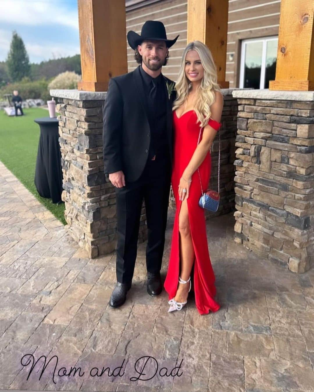 チャーリー・カルバーソンのインスタグラム：「We had a great time celebrating Auston and Brey!」