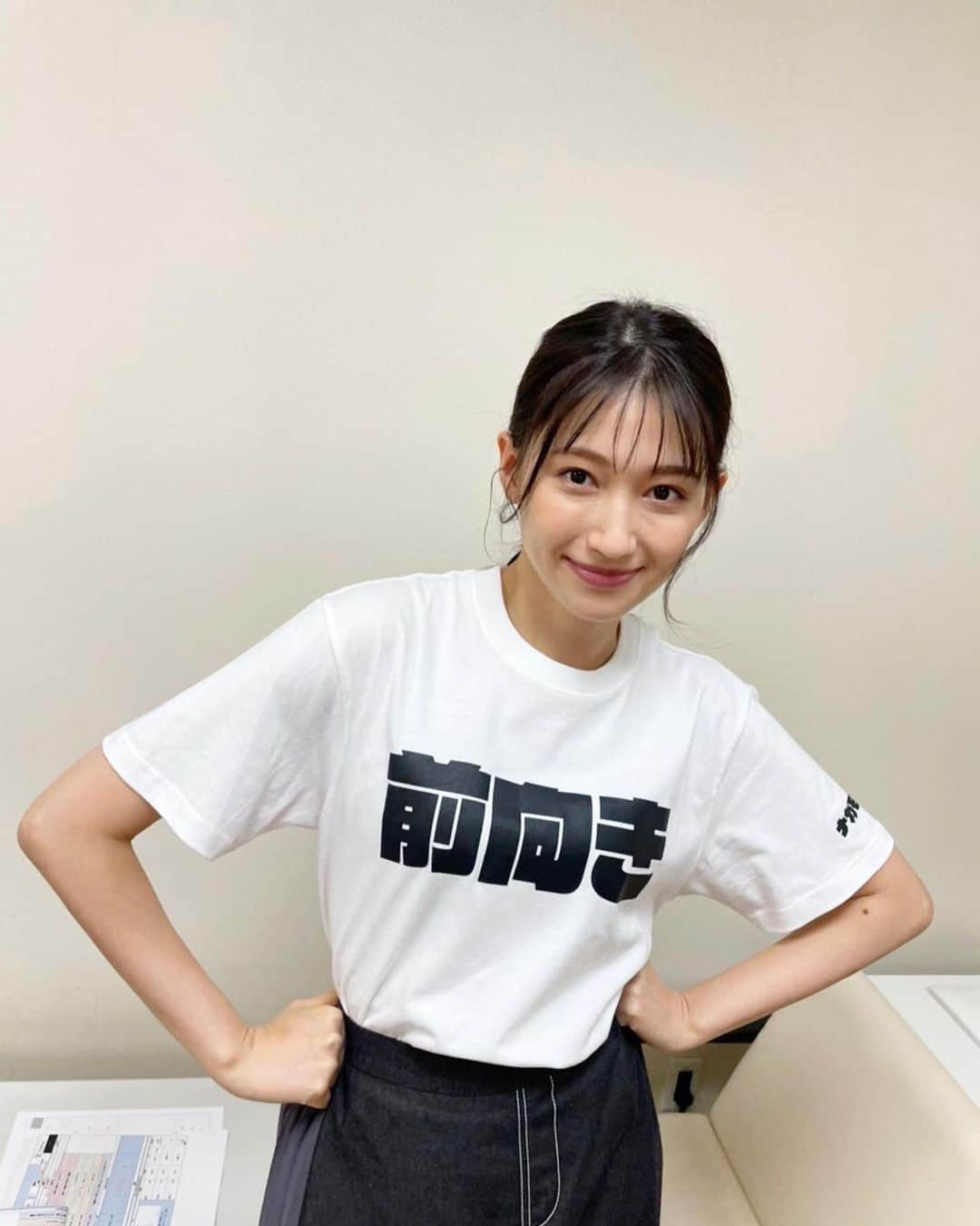 大野いとのインスタグラム：「ポジティブで可愛い 素敵なTシャツいただきました。🧚‍♂️ 後ろ向きな日には こちらはどうでしょう？💁‍♀️」