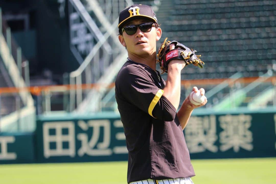 阪神タイガースさんのインスタグラム写真 - (阪神タイガースInstagram)「10月26日、甲子園球場での秋季練習の様子①です！ #伊藤将司 選手 #川原陸 選手 #加治屋蓮 選手 #鈴木勇斗 選手 #才木浩人 選手 #湯浅京己 選手 #西純矢 選手 #馬場敏史 コーチ #嶋田宗彦 コーチ #水口栄二 コーチ #阪神タイガース  #秋季練習」10月26日 16時53分 - hanshintigers_official