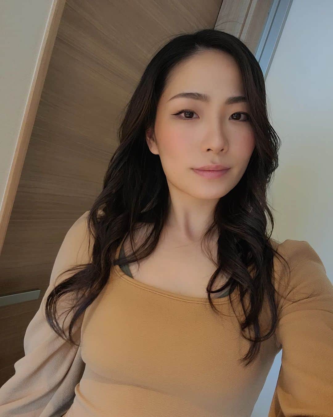 永吉令奈のインスタグラム：「次の大会も巻き髪で😌  練習しないと全然巻けてない🙄」