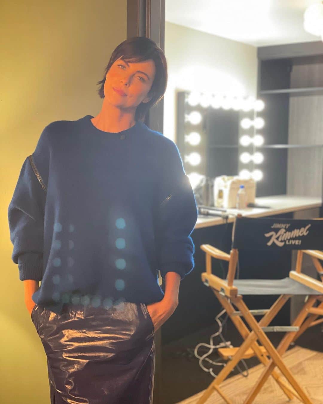 シャーリーズ・セロンのインスタグラム：「Had the best time on @jimmykimmellive tonight! #kimmel #abc」
