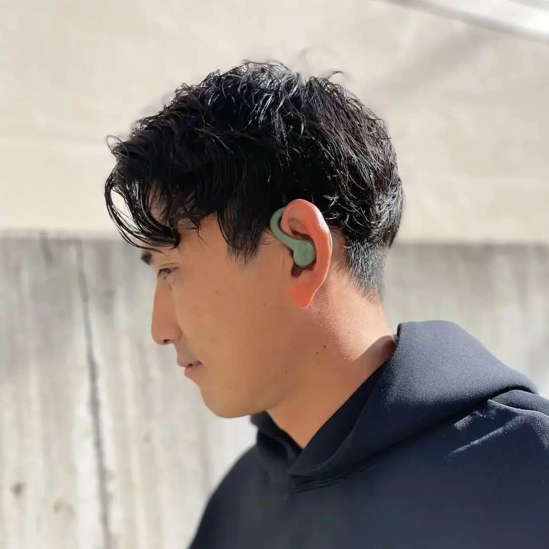 中川大志さんのインスタグラム写真 - (中川大志Instagram)「@jlab.japan 様よりオンシャンティーなイヤホンをいただきました😚 「GO AIR  SPORT TRUE WIRELESS EARBUDS」は、軽量、コンパクトなパッケージかつ、オシャレなデザインで機能も充実🔥 運動時、通勤時と様々な場面で使用可能です😝 オススメなのでみなさんもチェックしてみてください🤭  500円OFFのクーポンのコードは「4PFRG3Z005DB」です。 以下がこちらのクーポンの注意点になります。 ・公式オンラインストアのみ有効 ・値引き対象商品以外のすべての商品￥500オフ ・コードを知っているすべてのお客様が対象 ・1人につき1回の使用 ・今日から2023年4月30日まで有効 ・他クーポンとの併用不可  最後までスワイプしてみてね🤣  #jlab  #jlabjapan  #yourkindoftech #goairpop  #完全ワイヤレスイヤホン  #truewirelessearbuds」10月26日 14時47分 - taishi_nakagawa