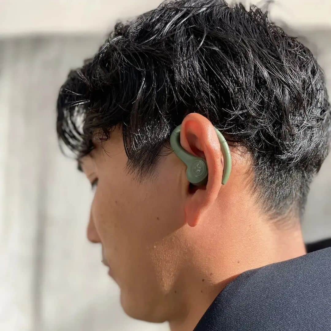 中川大志さんのインスタグラム写真 - (中川大志Instagram)「@jlab.japan 様よりオンシャンティーなイヤホンをいただきました😚 「GO AIR  SPORT TRUE WIRELESS EARBUDS」は、軽量、コンパクトなパッケージかつ、オシャレなデザインで機能も充実🔥 運動時、通勤時と様々な場面で使用可能です😝 オススメなのでみなさんもチェックしてみてください🤭  500円OFFのクーポンのコードは「4PFRG3Z005DB」です。 以下がこちらのクーポンの注意点になります。 ・公式オンラインストアのみ有効 ・値引き対象商品以外のすべての商品￥500オフ ・コードを知っているすべてのお客様が対象 ・1人につき1回の使用 ・今日から2023年4月30日まで有効 ・他クーポンとの併用不可  最後までスワイプしてみてね🤣  #jlab  #jlabjapan  #yourkindoftech #goairpop  #完全ワイヤレスイヤホン  #truewirelessearbuds」10月26日 14時47分 - taishi_nakagawa