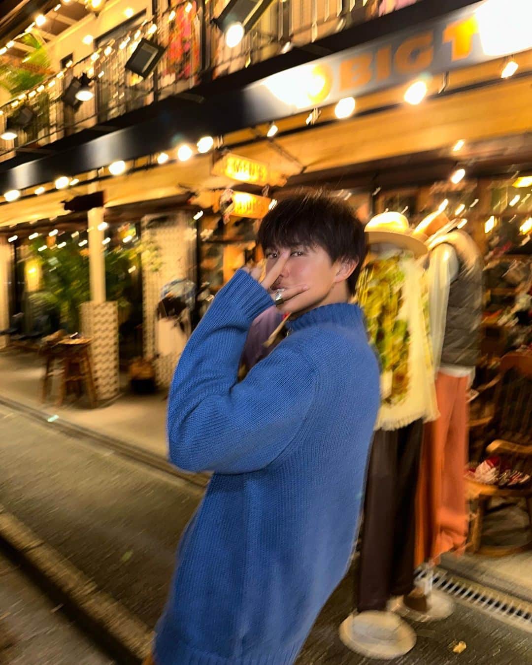 のインスタグラム：「このハーフジップお気に入り✨  #ハーフジップ #polo #ootd #古着 #下北沢 #fashion #style  #エモい  #マッシュ」
