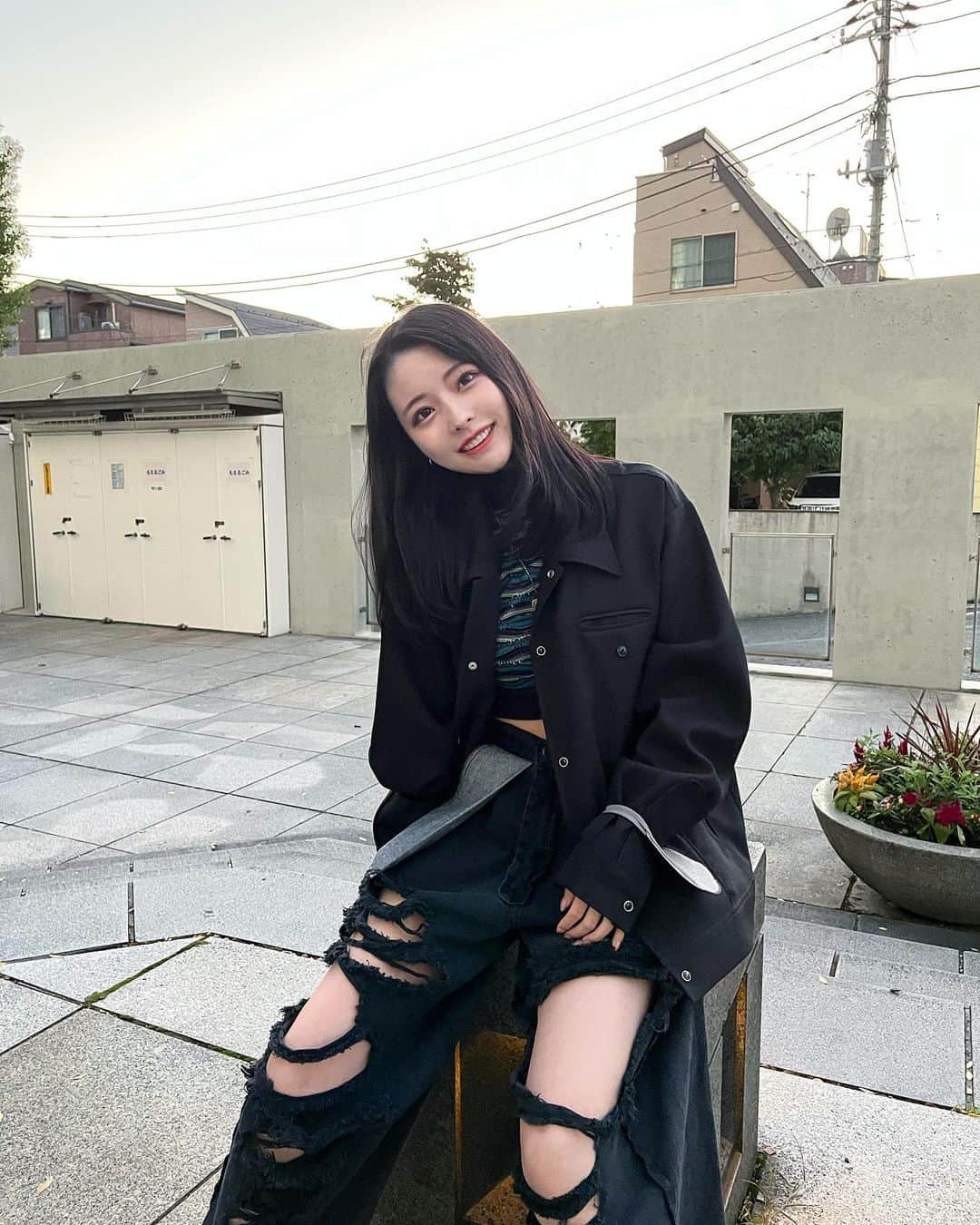 sarimaru(国木田さりまる)のインスタグラム：「イメチェンしてみたよん✊🏻🎶」