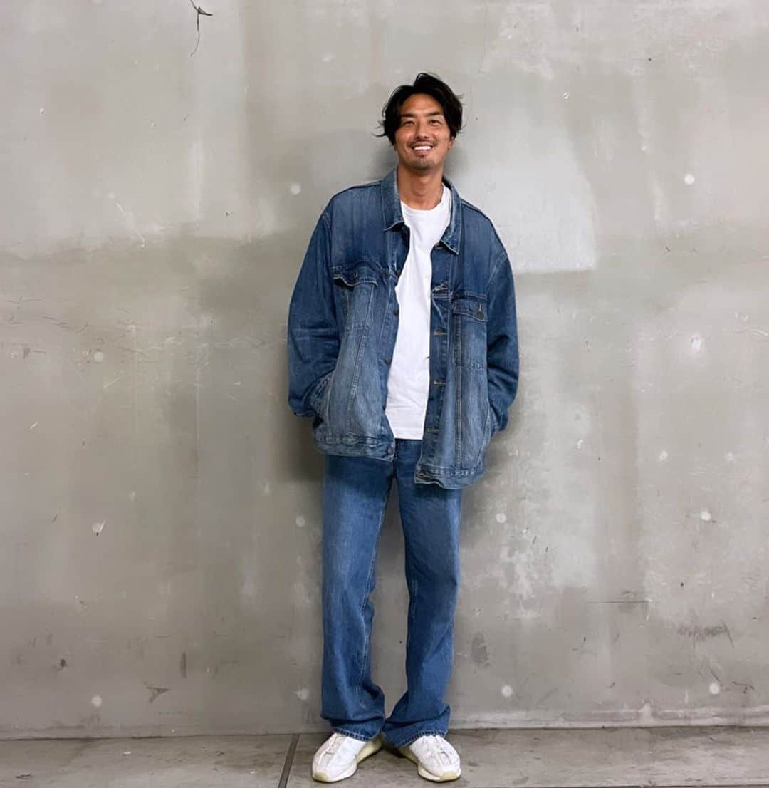 萩原章太のインスタグラム：「デニデニ🌵 最近さんむー😲 ストーリーで好評だったからのしちゃう😙 #ootd#outfit#denim #モデル#フリーモデル」