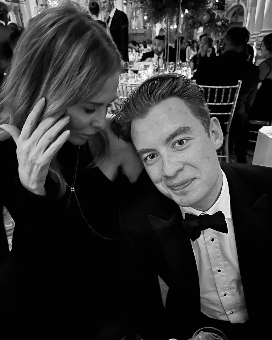 キャロル・ラドジウィルさんのインスタグラム写真 - (キャロル・ラドジウィルInstagram)「An evening at the Plaza with friends.   The Black & White Ball. 😉」10月27日 0時33分 - caroleradziwill