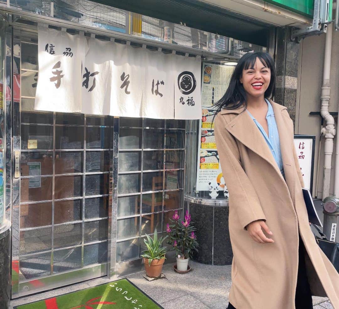 あいみさんのインスタグラム写真 - (あいみInstagram)「Marie first day in Tokyo 🤍  it's a very exciting day❣️  #welcome  #japan  #japantrip  #手打ち蕎麦 #蕎麦屋  #Queen   #渋谷 #shibuya  #shibuyacrossing  #プリクラ #初めてのプリクラ  #高田馬場 #takadanobaba #ドンキホーテ  #くら寿司 #回転寿司  #猫耳」10月27日 7時04分 - aimi_feti