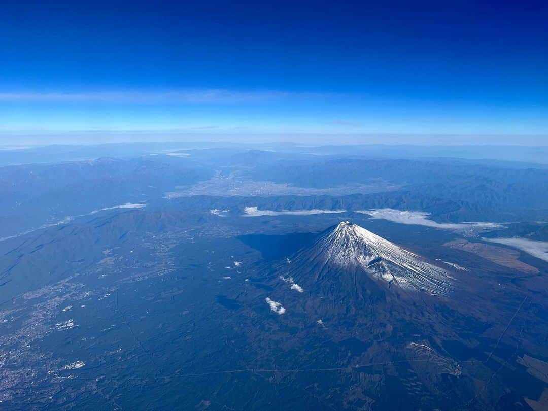 馬場典子さんのインスタグラム写真 - (馬場典子Instagram)「今日の#富士山  つい#西湖 を探してしまう（笑）  #馬場典子 #ばばちゃんネル」10月27日 8時32分 - baba_channel