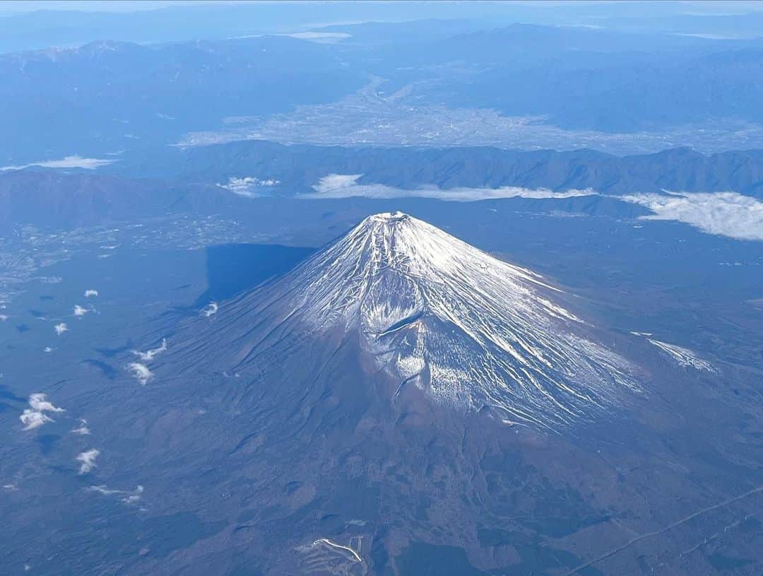 馬場典子さんのインスタグラム写真 - (馬場典子Instagram)「今日の#富士山  つい#西湖 を探してしまう（笑）  #馬場典子 #ばばちゃんネル」10月27日 8時32分 - baba_channel