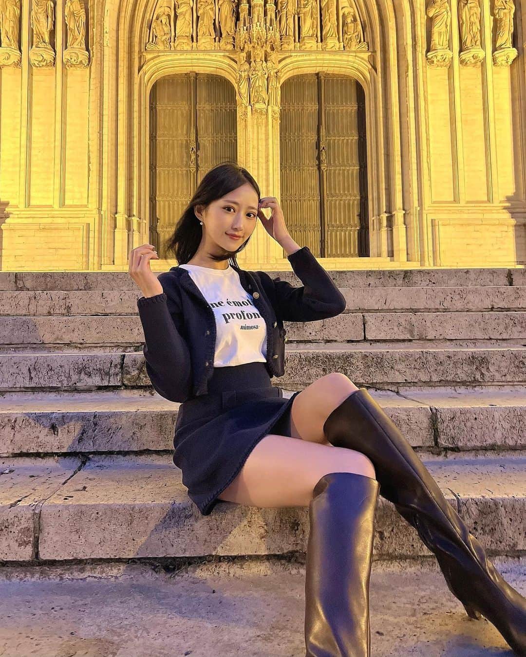 のインスタグラム：「ブリュッセルの街はどこ見ても絵本の世界だった🖼  #1日1川瀬」