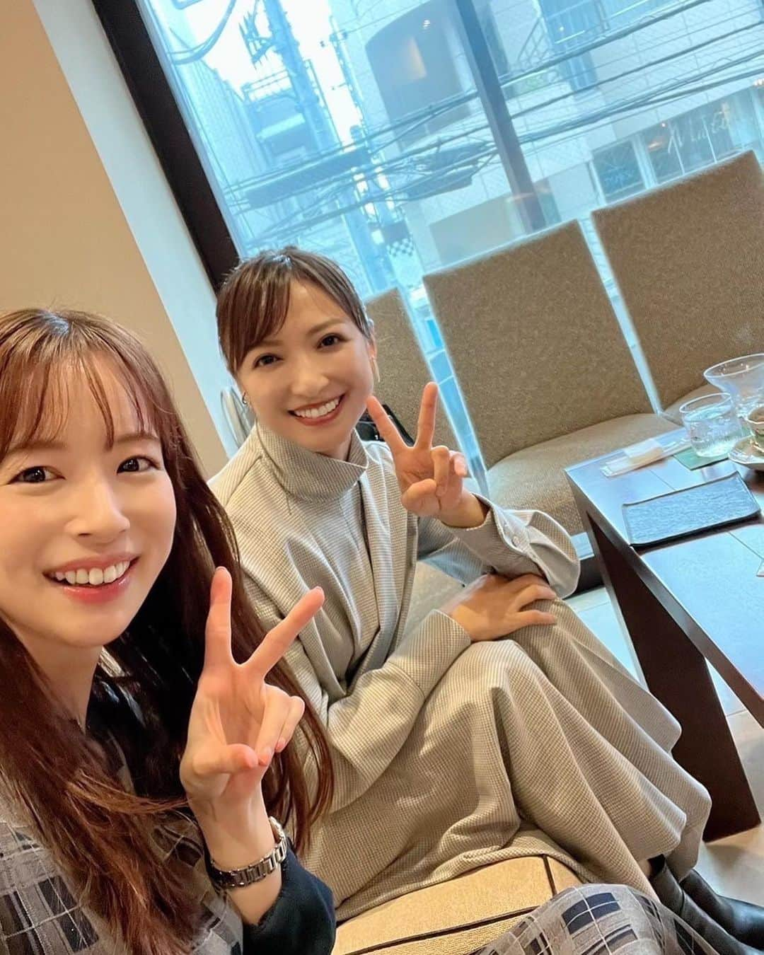 皆藤愛子さんのインスタグラム写真 - (皆藤愛子Instagram)「❤︎ 先日、大好きな先輩もっちーさんと🥰❤️ 幸せ時間でした☕️✨✨」10月27日 16時26分 - aiko_kaito_official