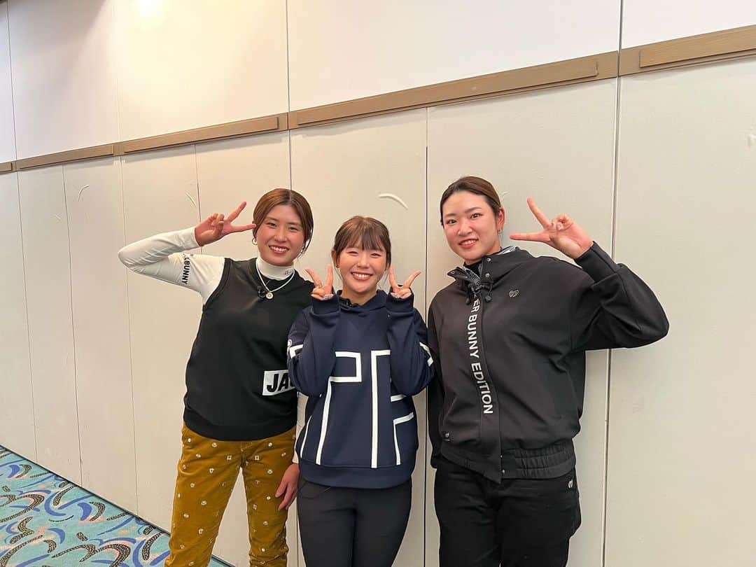 のインスタグラム：「☺︎ 昨日ブライトナーの3人で女子高校生に向けたオンライントークイベントを行いました✨ 参加してくれた皆さんありがとうございました❤️ 沢山質問もしてくれて嬉しかったです！ 話し下手な私ですが、少しでも役に立つこと言えたかな〜どうかな〜。 皆んながプロになってまた会えるのを楽しみにしています✌️ #JLPGA #ブライトナー」
