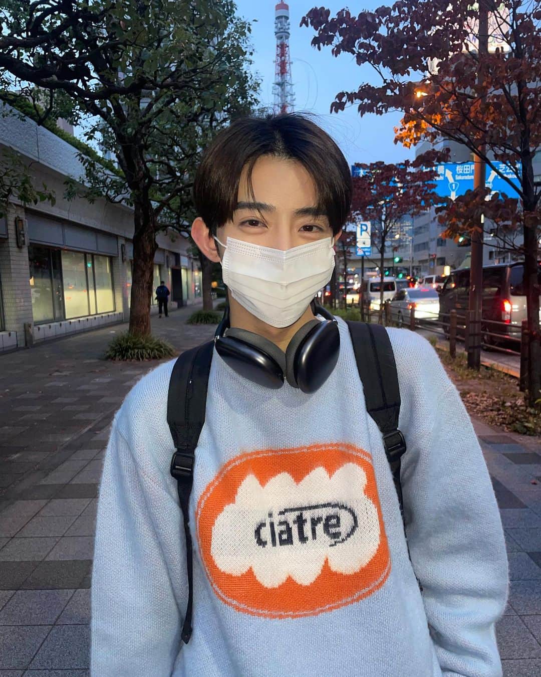 のインスタグラム：「☁️🗼🎸🪩🕺🏻🇯🇵」