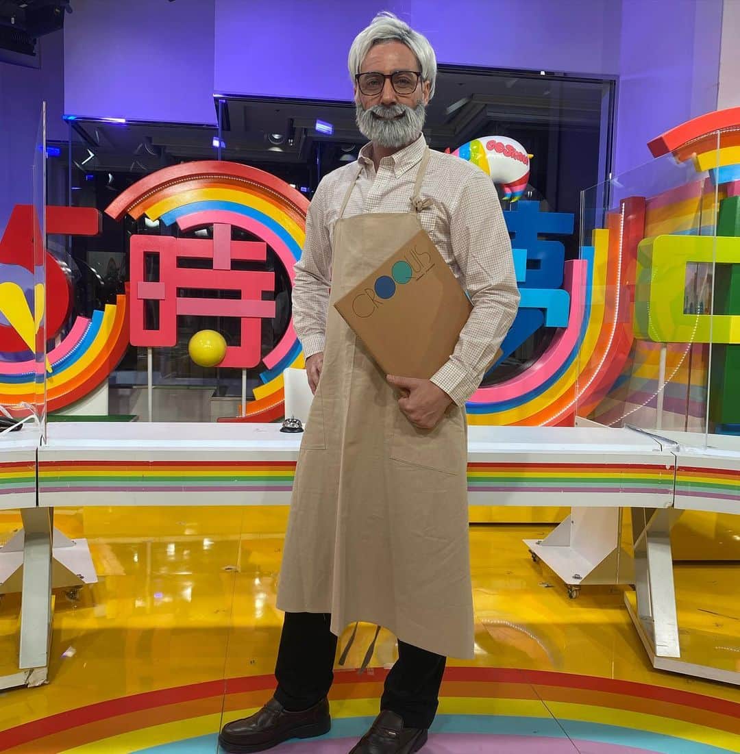 ジョナサン・シガーのインスタグラム：「5時に夢中！ハロウィン仮装2022 宮崎駿監督。 #gojimu #halloween #宮崎駿」