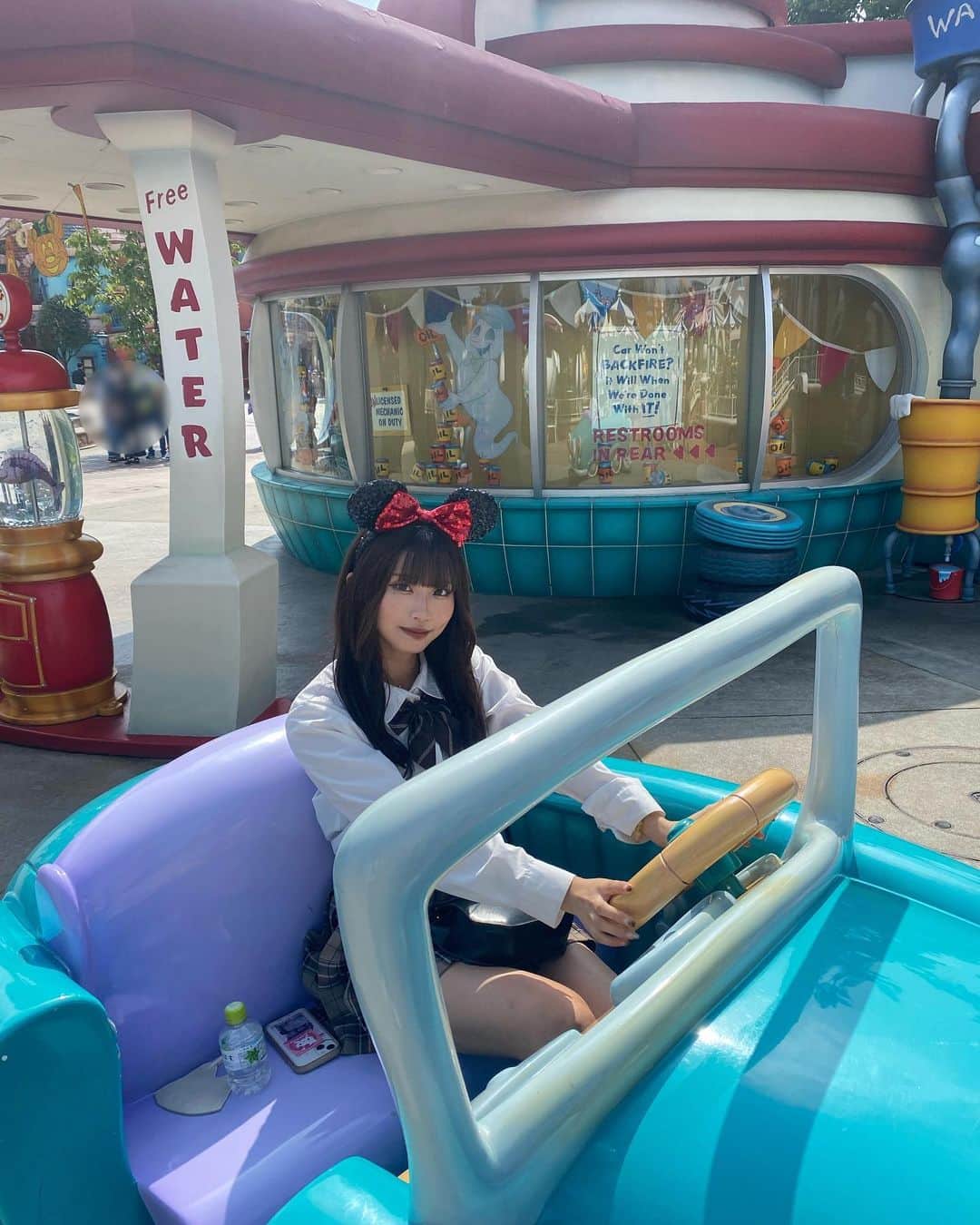 三浦寿莉のインスタグラム：「🚙=꒱‧*」