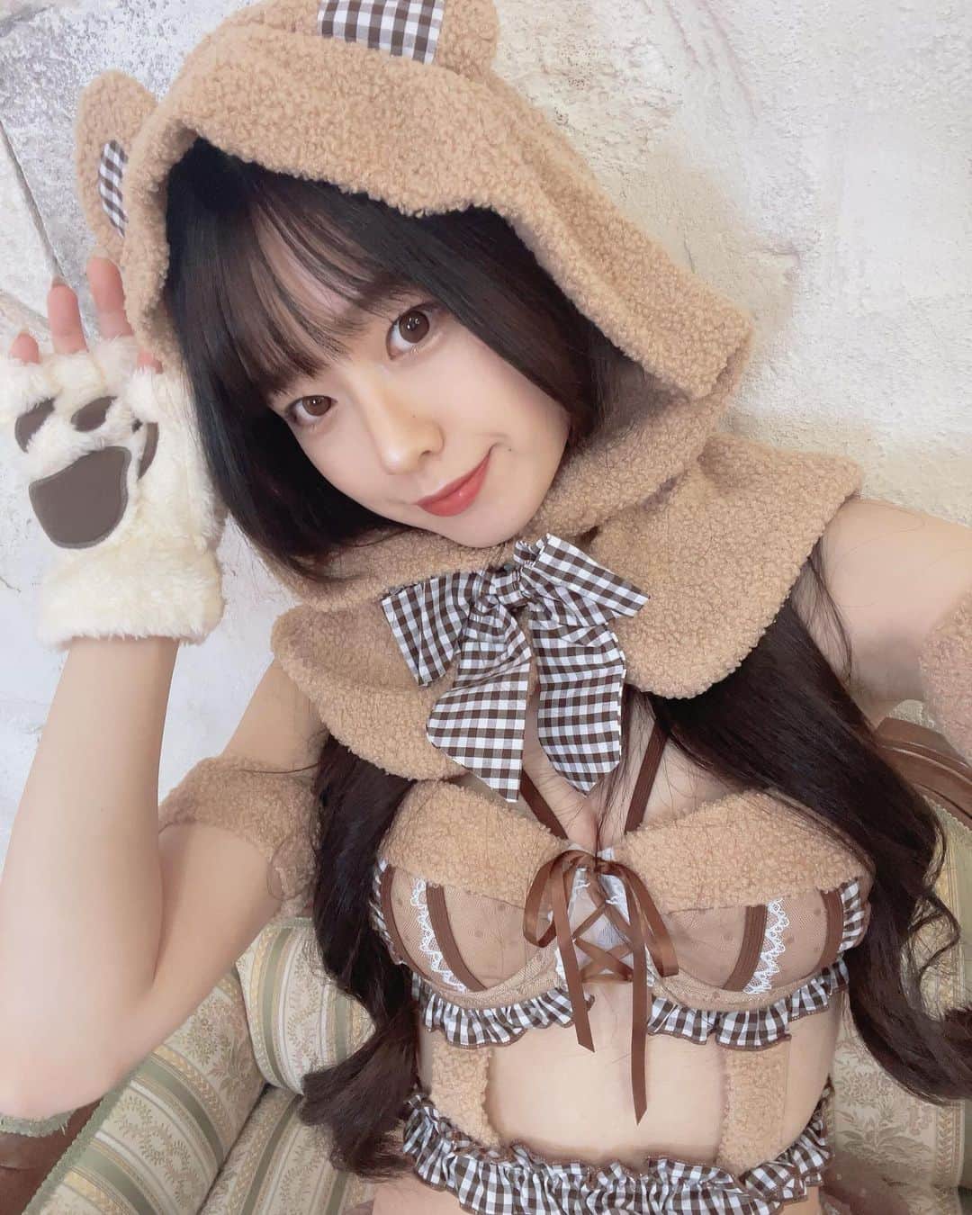 朝比奈ほのかのインスタグラム：「もうすぐハロウィンだね〜🎃   #コスプレ #くま」