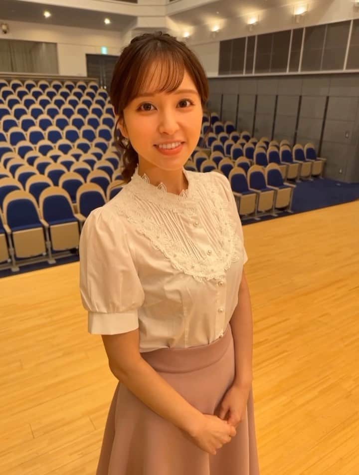 角谷暁子のインスタグラム：「こちらは日帰りで大阪に出張した際の写真です📷弾丸だったので食べたいものにはありつけませんでした。お好み焼き、たこ焼き、肉まん、ビール、、、、」