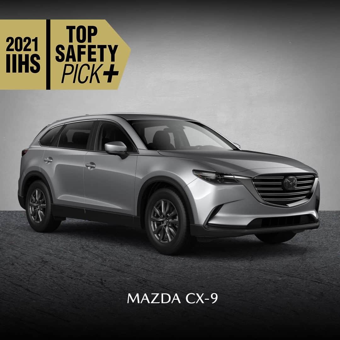 MAZDA Canadaのインスタグラム：「This #TBT we’re taking a look back at last year’s 2021 IIHS TOP SAFETY PICK PLUS award winners: the CX-9 and CX-5. Click the link in our bio to learn more. #MazdaCanada #CarSafetyMonth @iihs_autosafety ​ 🔴​ En ce #JeudiNostalgie, nous vous proposons une rétrospective des gagnants du prix Meilleur choix + en matière de sécurité de l’IIHS de 2021 : les CX-9 et CX-5. Cliquez sur le lien dans notre bio pour en savoir plus. #MoisSecuriteAutomobile​」