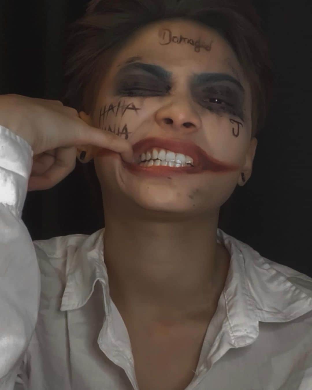 高田レインのインスタグラム：「Desire becomes surrender, Surrender becomes Power   -Joker」