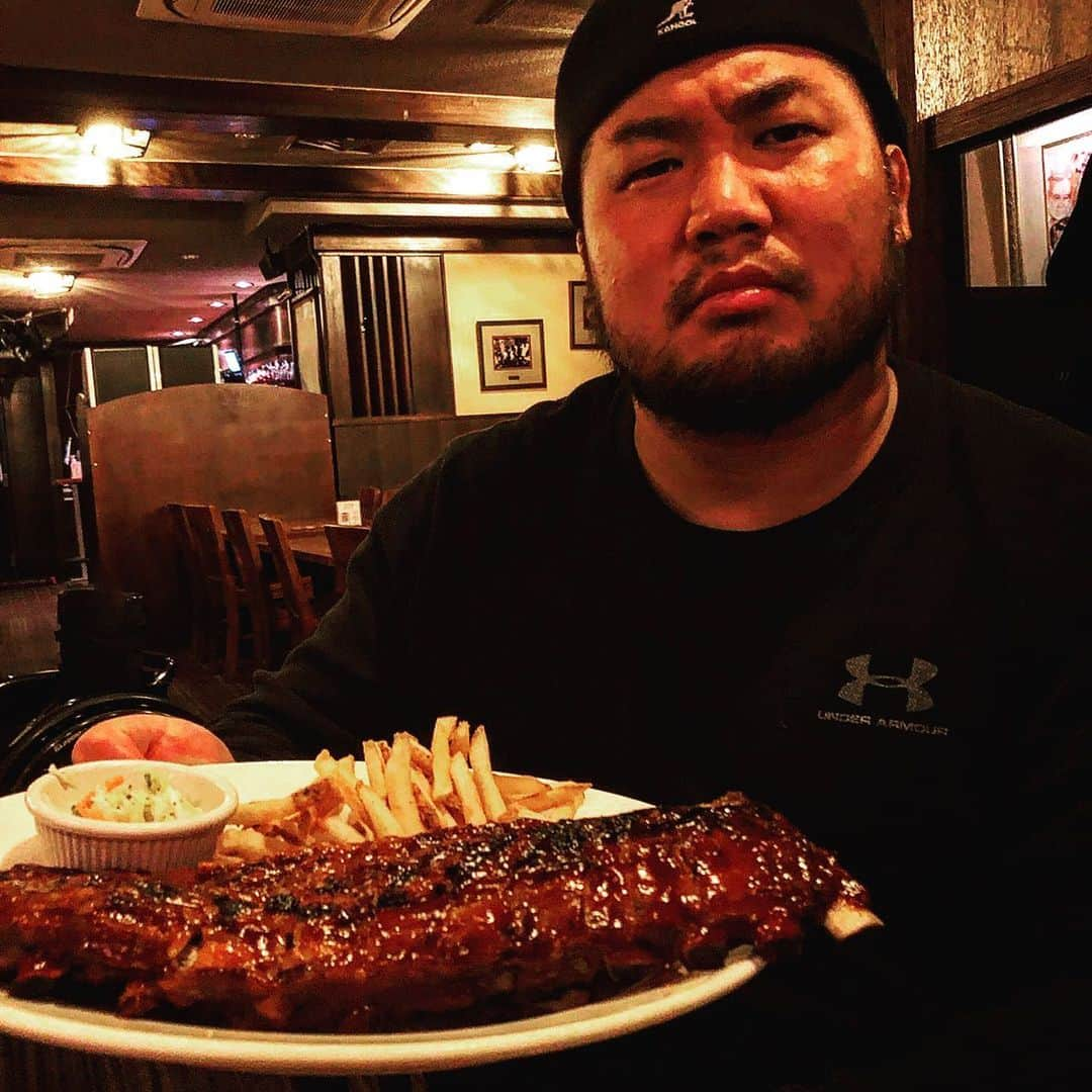 マサ北宮さんのインスタグラム写真 - (マサ北宮Instagram)「『トニーローマのオリジナルベイビーバッグリブ🥩誕生日ということでフルラックいただきました🐖』 #感謝 #noah_ghc #スペアリブ #トニーローマ #tonyromas」10月28日 1時16分 - masakitamiya_noah