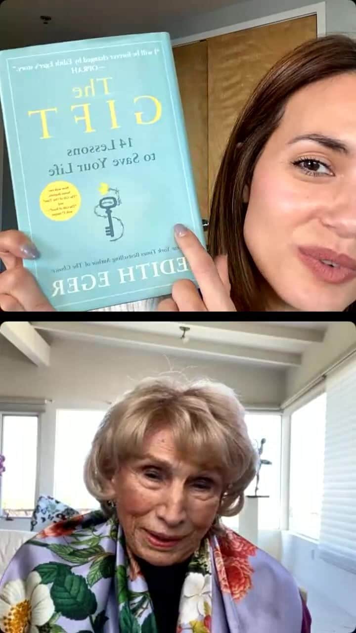 トーレイ・デヴィートのインスタグラム：「Wow. I am rendered speechless by this amazing woman @dr.editheger . She is the pure embodiment of strength, grace and love. Thank you for sharing your time, insights and wisdom with us today Dr. Eger!  If you couldn’t make it live with us, you can check it out here. But grab yourself a pen and paper first, you are definitely going to want to scribble down so many golden nuggets that Dr. Eger shared with us today. ✨✨✨ Run and grab yourself a copy of her inspiring book ‘The Gift’. Especially during these tumultuous times, we need to remind ourselves and ground ourselves with lessons and tools that give us the freedom to enjoy life! 💛」