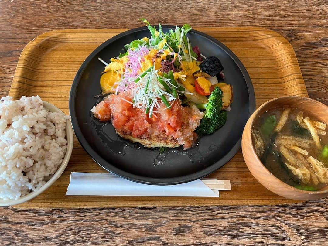 宮崎幾笑さんのインスタグラム写真 - (宮崎幾笑Instagram)「美味しいご飯を愉快な先輩方と食べました😋」10月28日 15時58分 - kiwara_miyazaki